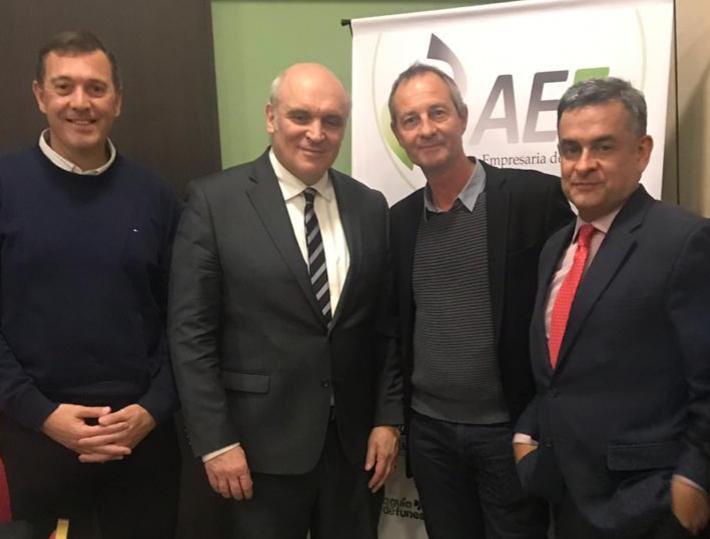 AEF recibió a José Luis Espert y aclaró: "No es apoyo o posición política"